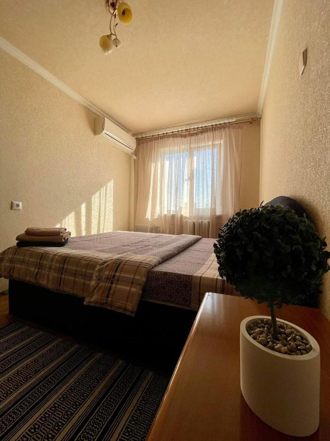 Comfortable One Beds With Nice View For Independent Sqr كييف المظهر الخارجي الصورة