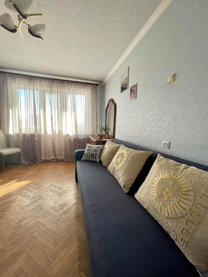 Comfortable One Beds With Nice View For Independent Sqr كييف المظهر الخارجي الصورة