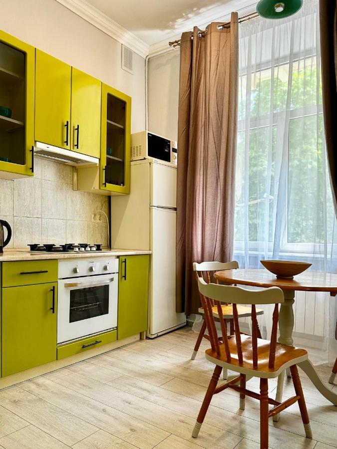 Comfortable One Beds With Nice View For Independent Sqr كييف المظهر الخارجي الصورة