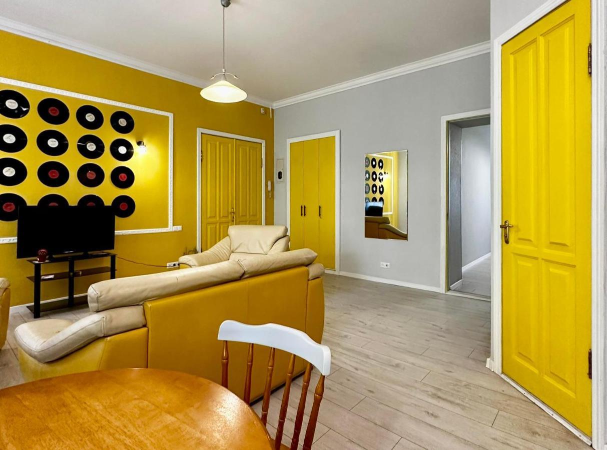 Comfortable One Beds With Nice View For Independent Sqr كييف المظهر الخارجي الصورة